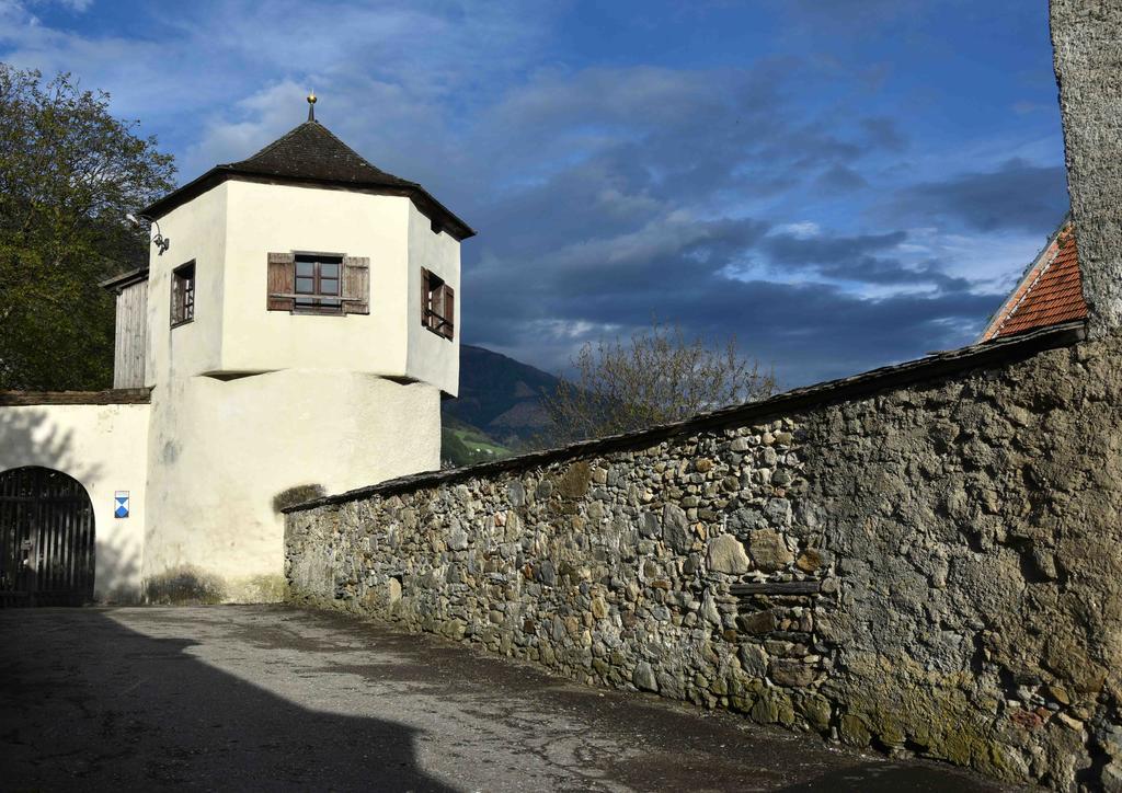 Gutschehof Apartment Obervellach Exterior foto